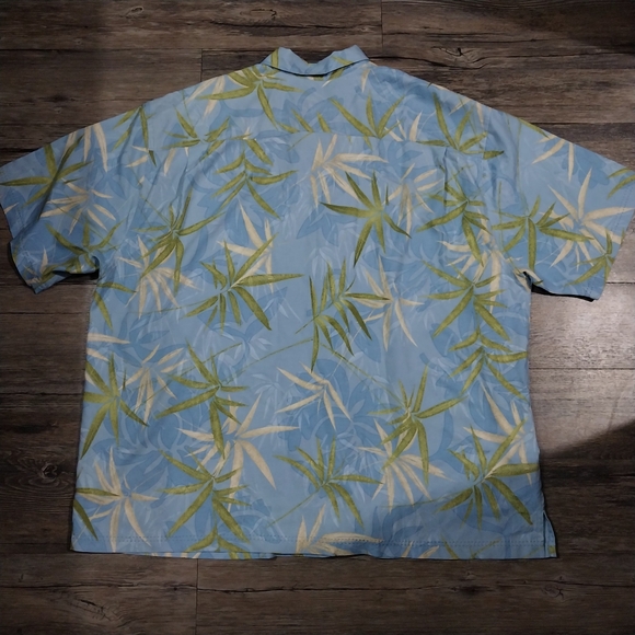 Tommy Bahama Mens Silk Shirt Short Sleeve Size 3XB Hawaiian Poker Shirt Bamboo - Picture 2 of 7